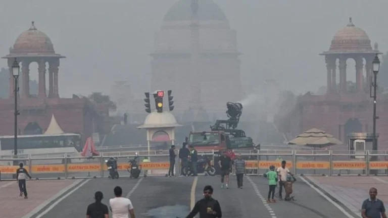 Delhi Air Quality: Beyond the Headlines – What’s Really Going On?